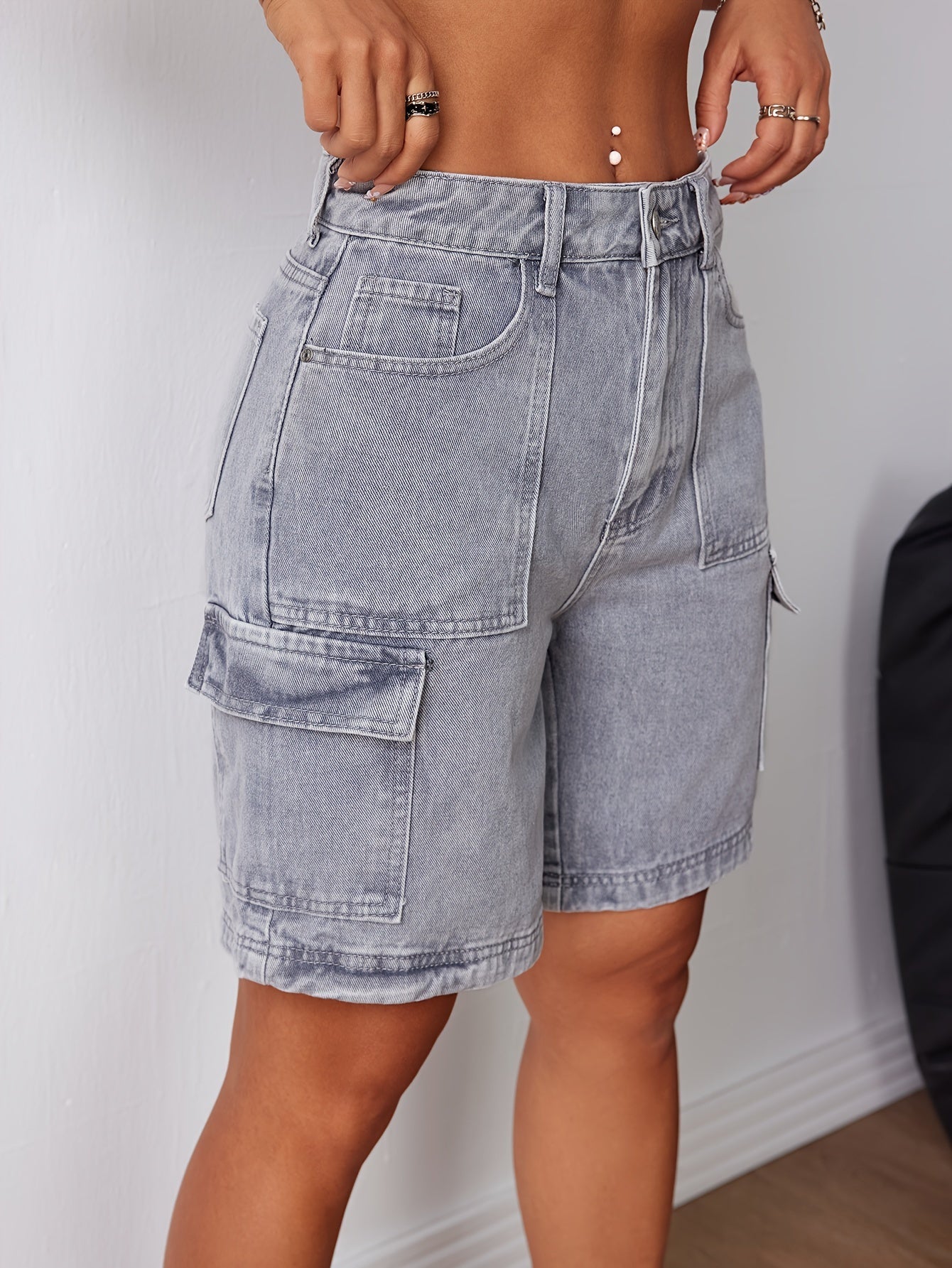 Luvik | Tyylikkäät Harmaat Denim Cargo-shortsit Korkealla Vyötäröllä