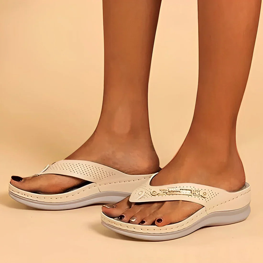 Luvik | pehmeästi topatut flip-flop sandaalit