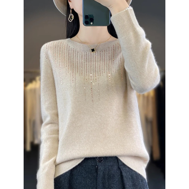 Luvik | Elegant women's knit with decorative stones