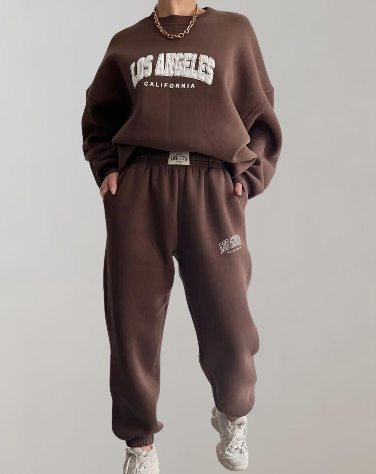 Luvik | Collegepaita Kirjaimilla