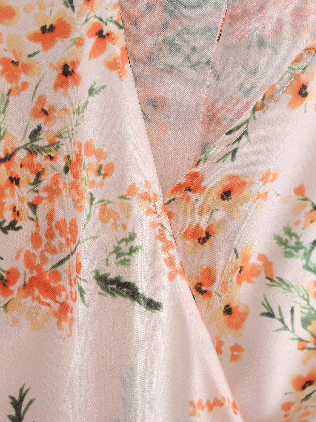 Luvik | V-neck long sleeve dress, decorated with yellow flowers