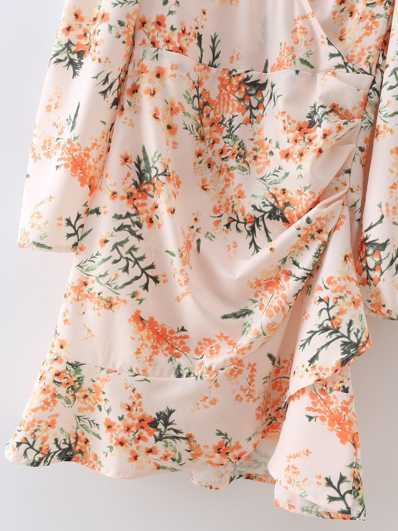 Luvik | V-neck long sleeve dress, decorated with yellow flowers