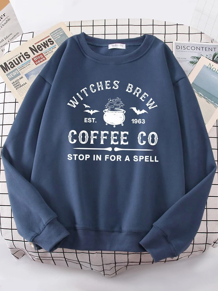 Luvik | Hauska Collegepaita "witches Brew Coffee Co" Printti Naisille