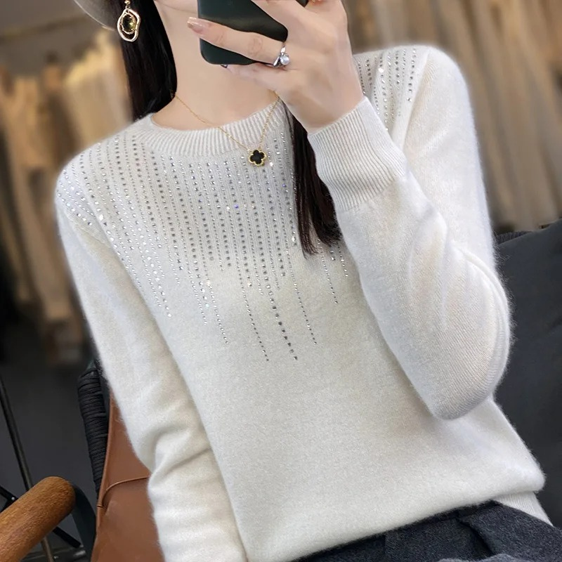 Luvik | Elegant women's knit with decorative stones