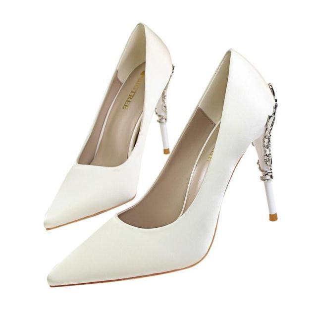 Luvik | Elegante Damenschuhe Mit Metallverzierung