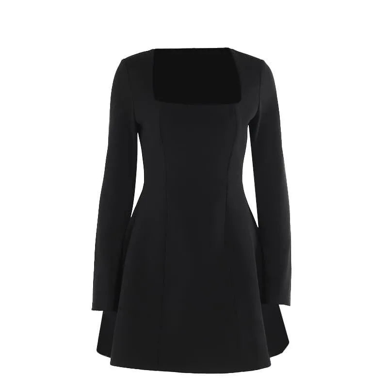 Luvik | Pitkähihaista mekkoa neliönmuotoisella kauluksella, Slim Fit