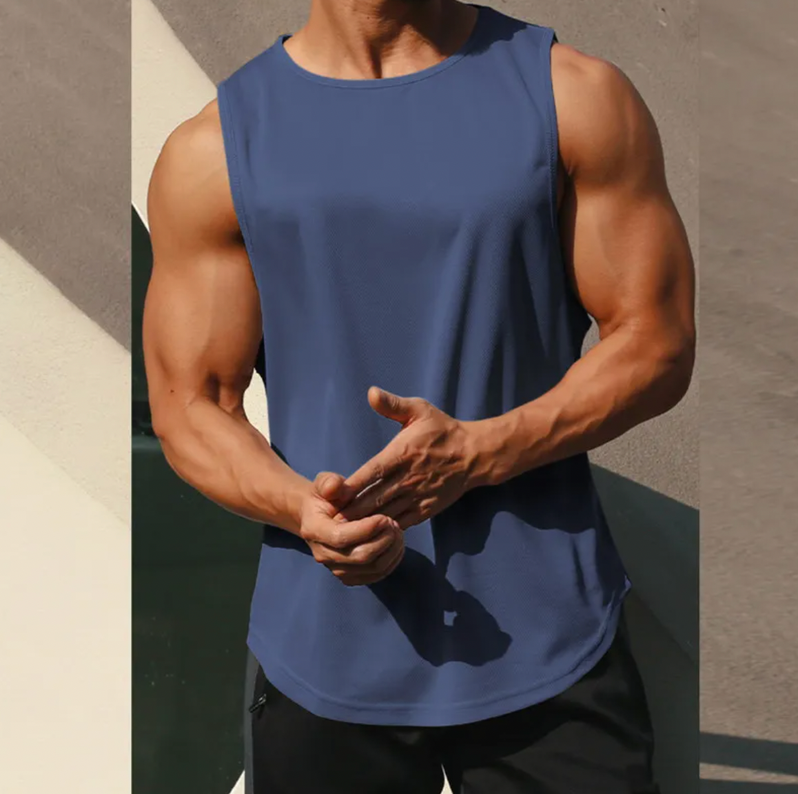 Luvik | Tyylikäs Fitness Toppi
