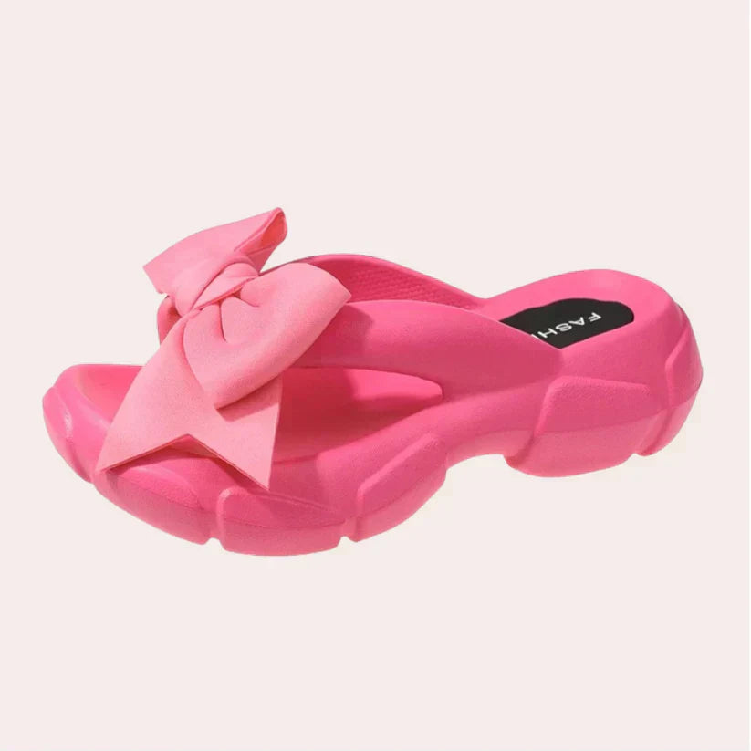 Luvik | Elegant women's shoe with laces as detail