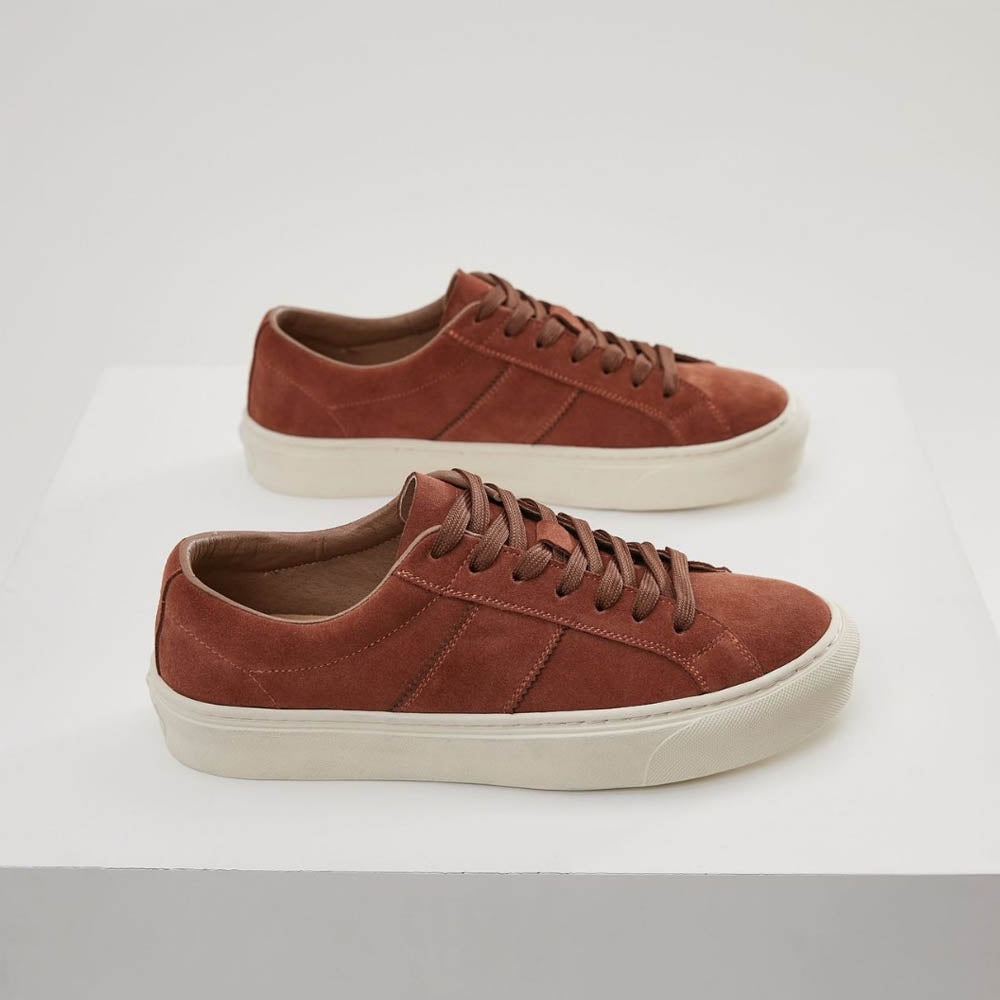 Luvik | Sneakerit mokkapinnalla, kumipohjalla