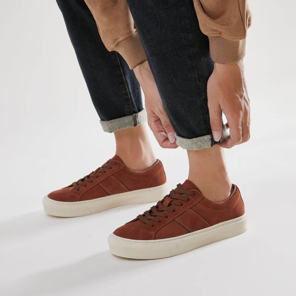 Luvik | Sneakerit mokkapinnalla, kumipohjalla