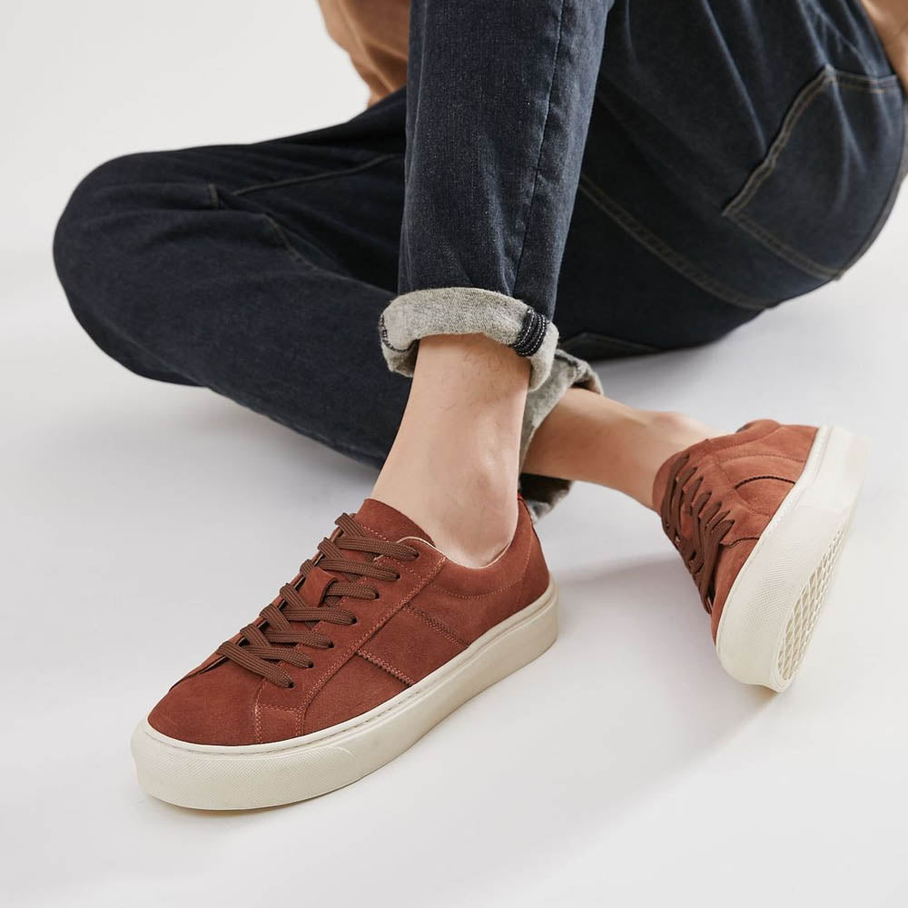 Luvik | Sneakerit mokkapinnalla, kumipohjalla