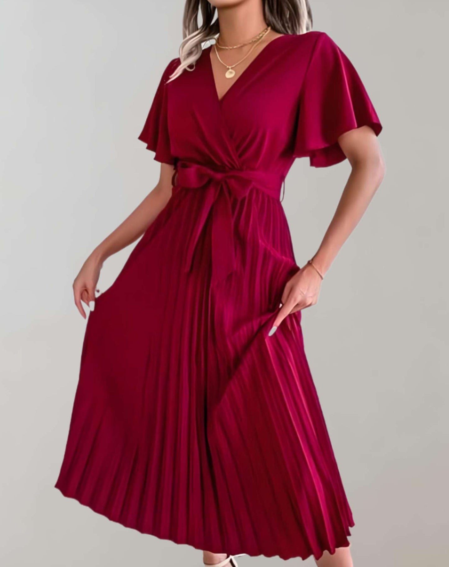Luvik | Pleat dress with wide short sleeves and ribbon dress