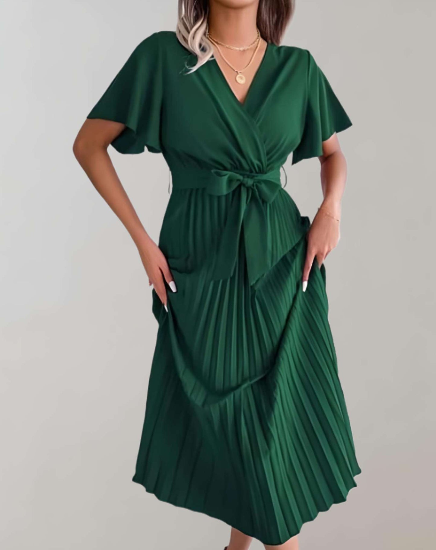 Luvik | Pleat dress with wide short sleeves and ribbon dress
