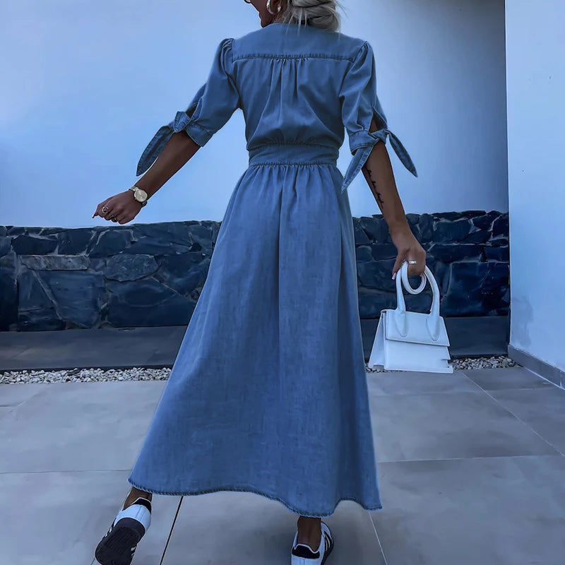 Luvik | Georgia Denim Maxi Halterneck-mekko V-pääntieellä