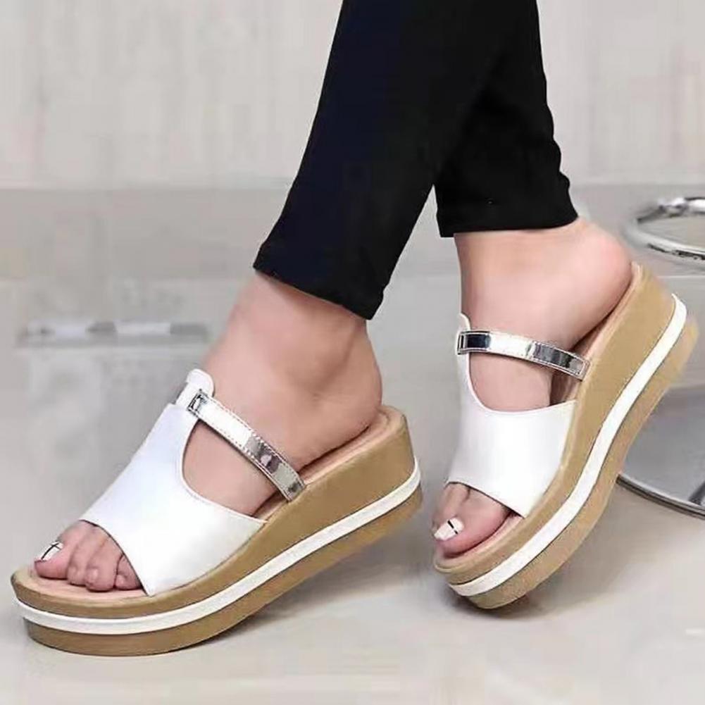 Luvik | T-Strap Plattformflipflops naisille