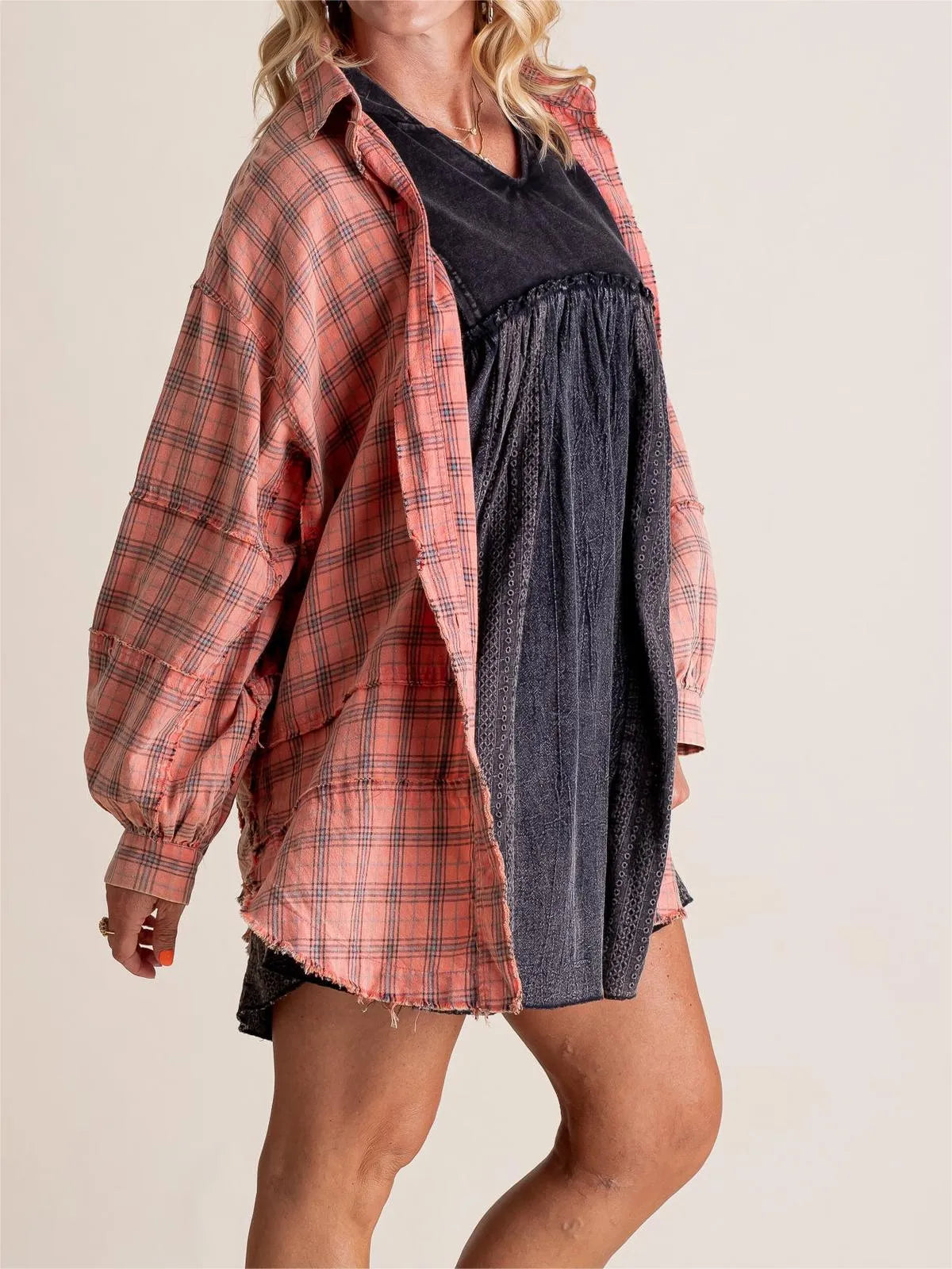 Luvik | Rake-edge overlong coat with pockets