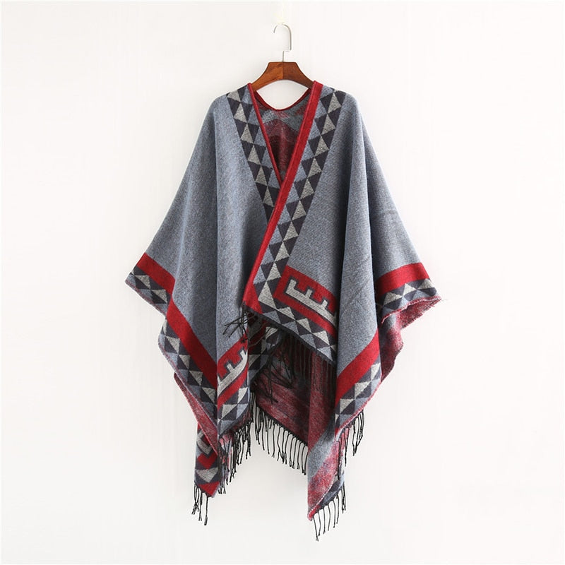 Luvik | Ei Käänny Poncho