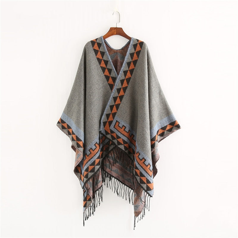 Luvik | Ei Käänny Poncho
