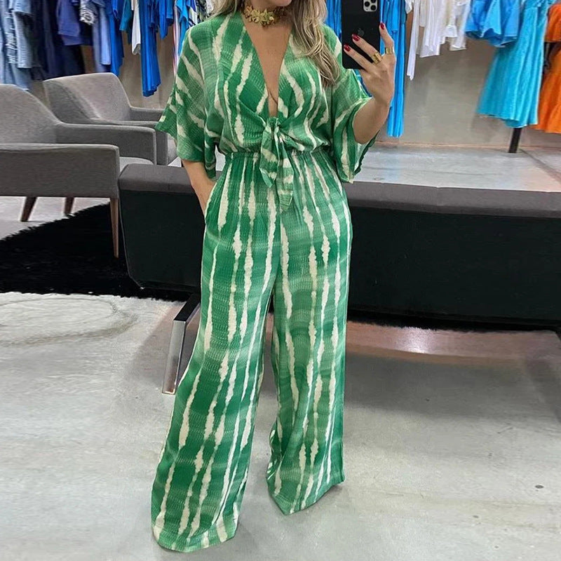 Naisten jumpsuit, jossa on elegantit kimono-hihat ja vyötärölle sidottava vyö Luvik