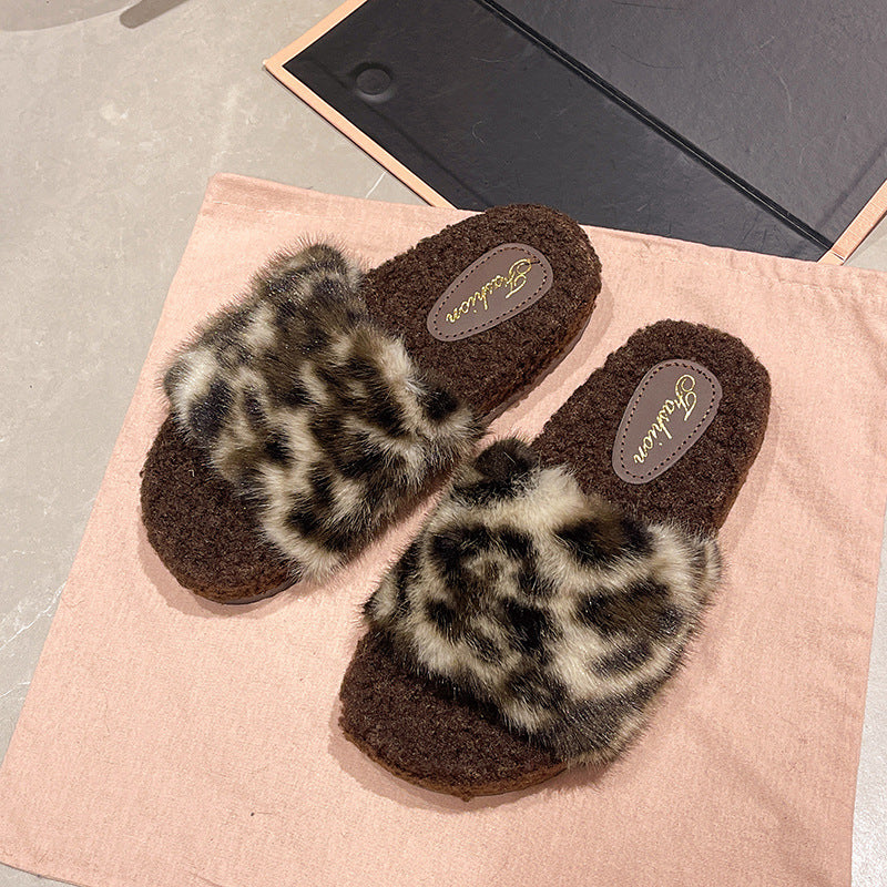 Naisten pörröiset tohvelit leopardikuosisella Luvik-muodilla
