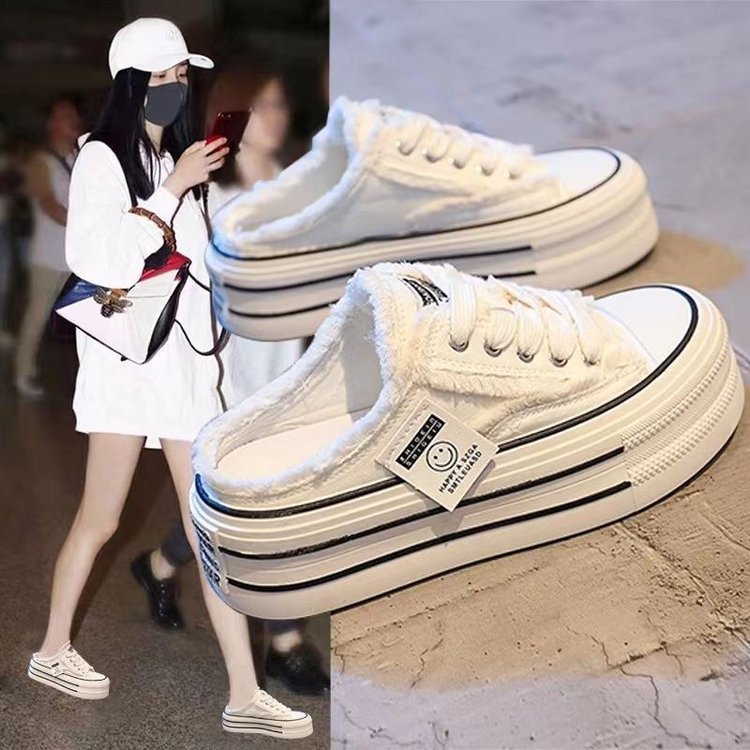 Naisten pörröiset plattopohjaiset sneakerit, joissa liukumaton pohja ja rento muotoilu Luvik