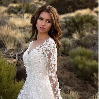 Luvik | Elegant white bridal gown