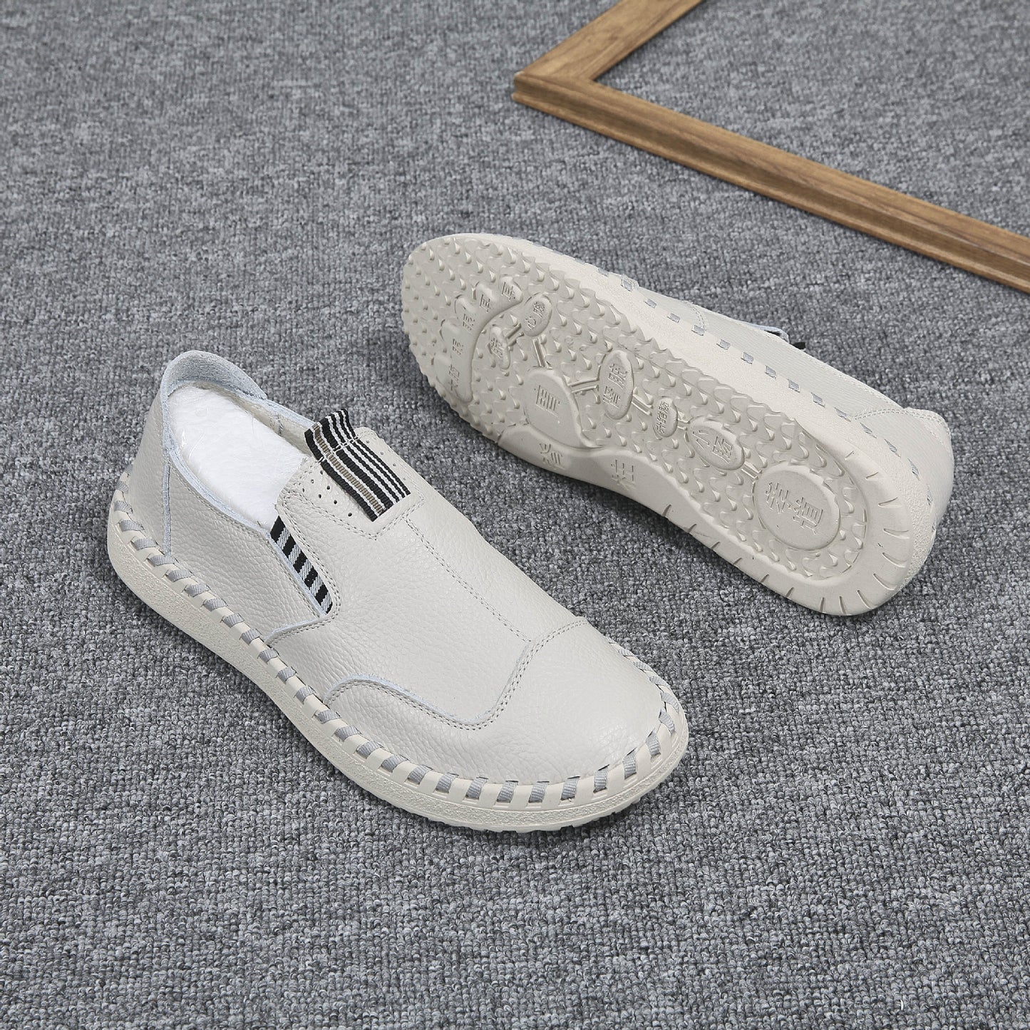 Femme Rentot Slip-On Loafers Luvik