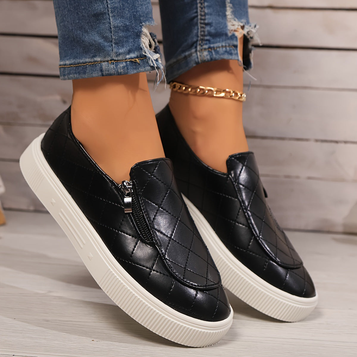 Naisten Slip-On tennis kengät trendikkäällä tikattu designilla ja käytännöllisellä vetoketjulla Luvik