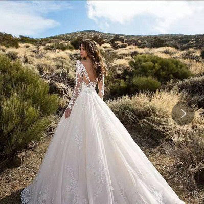 Luvik | Elegant white bridal gown