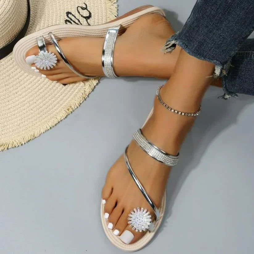 Luvik | Sandals with a snowflake pattern