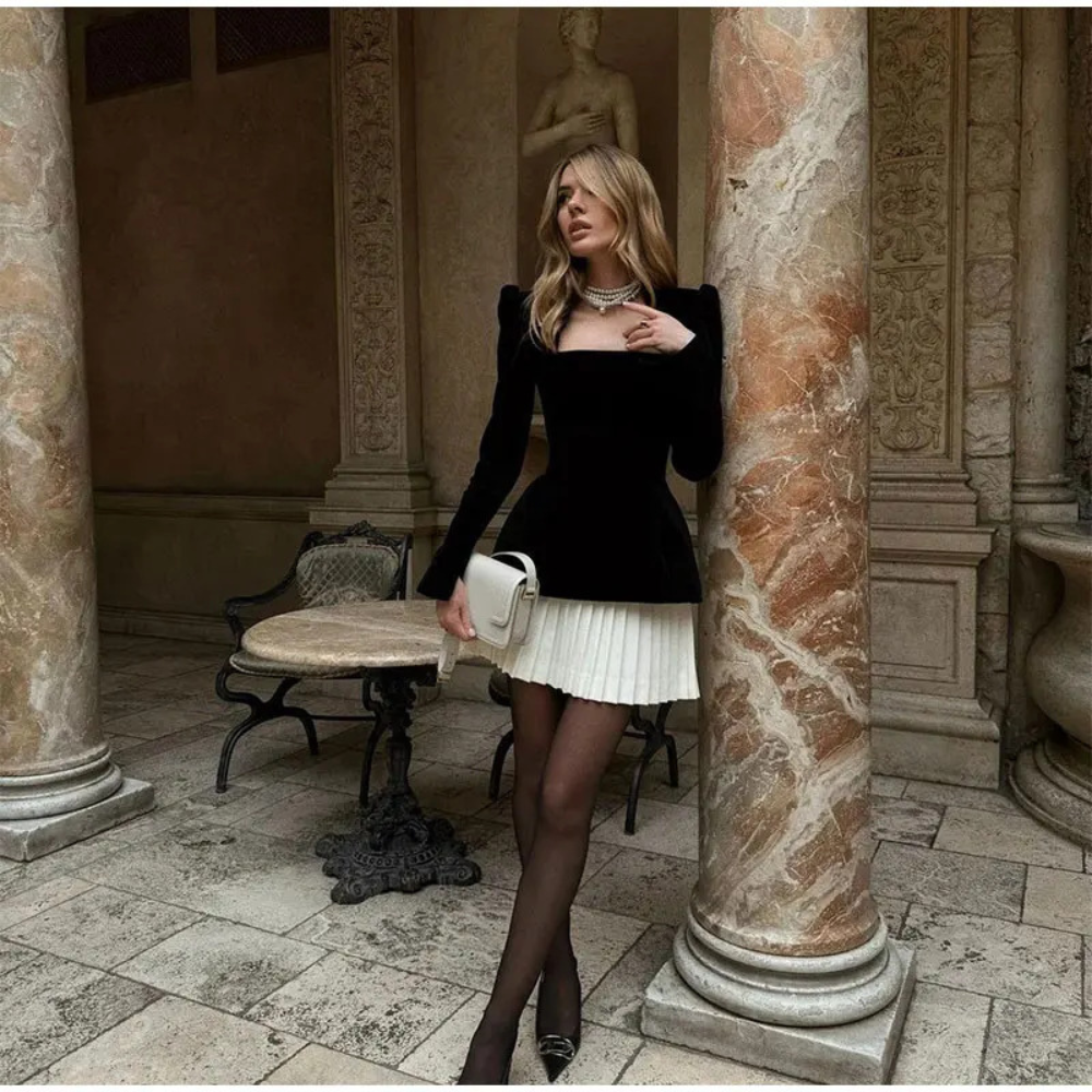 Luvik | Eleganttiv rypistetty mini hameet in a