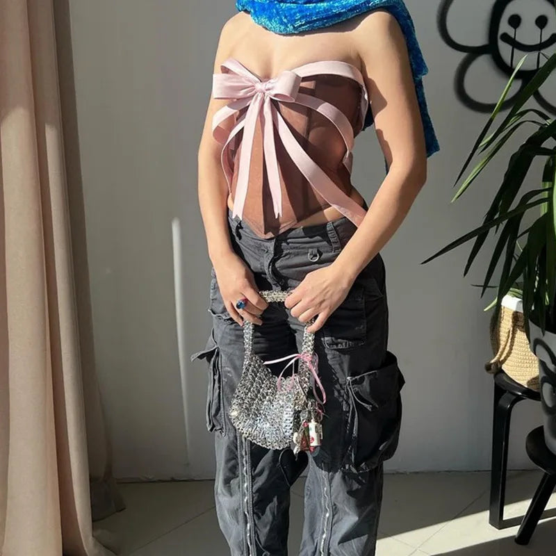 Luvik | Ei voi ansaita rakkautta Bustier