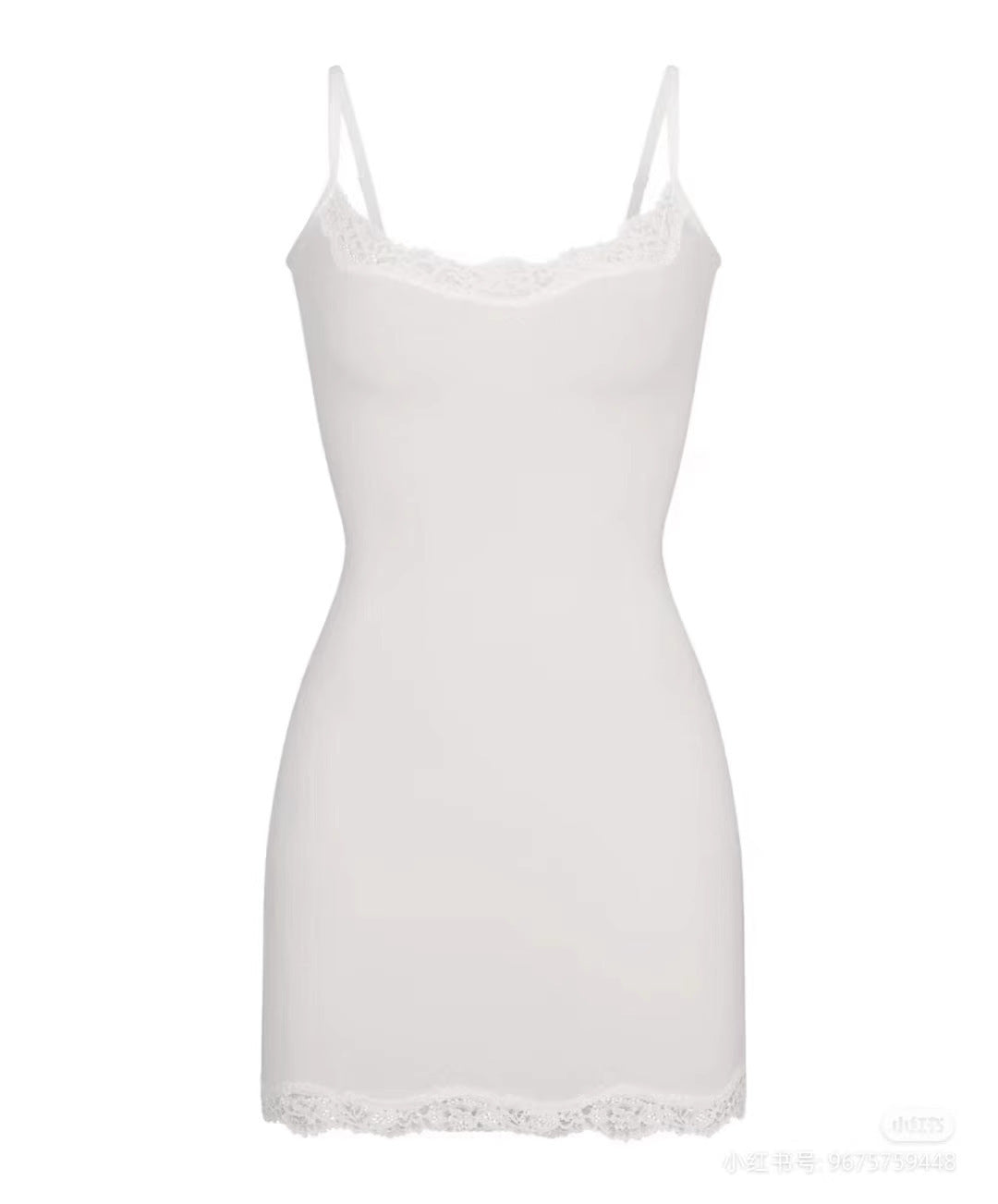 Luvik | Tiukka-Fit pitsi sling-mekko