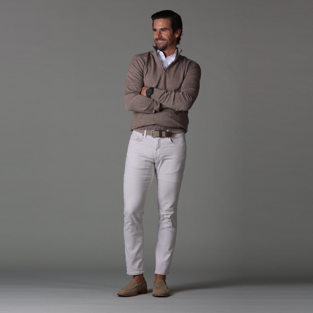 Luvik | with stiff collar