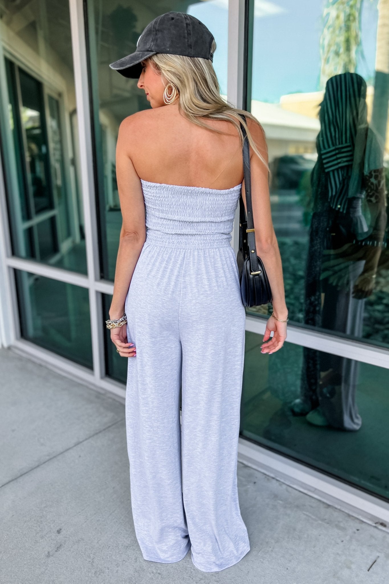 Luvik | Trendikäs Olkapää Jumpsuit