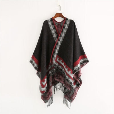 Luvik | Ei Käänny Poncho