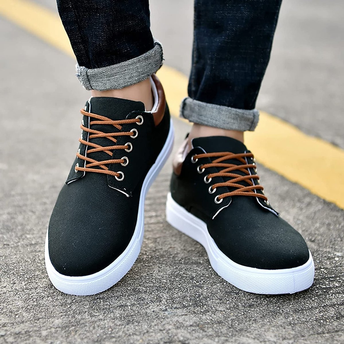 Luvik | Rentouttavat Sneakers
