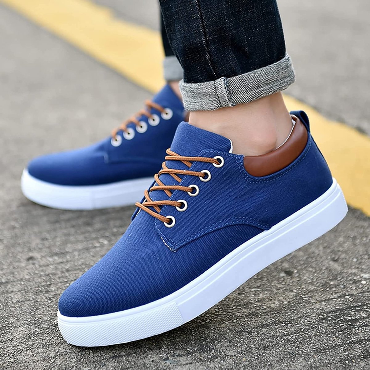 Luvik | Rentouttavat Sneakers
