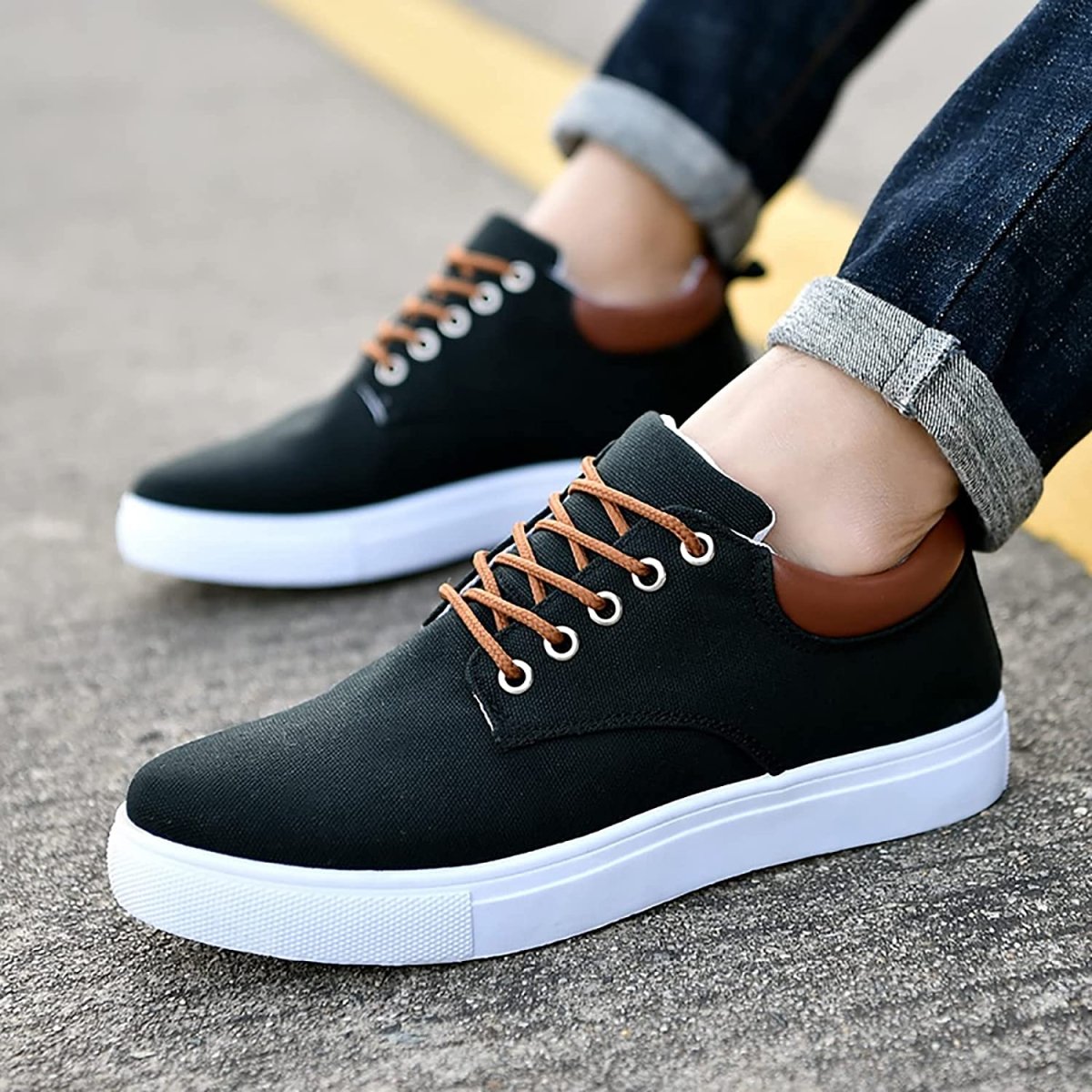 Luvik | Rentouttavat Sneakers