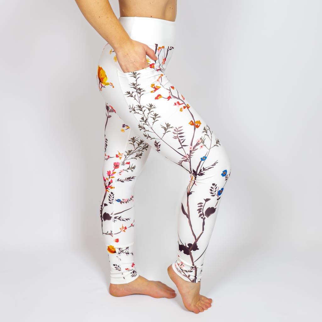 Luvik | Valkoiset Kukalliset Leggingsit