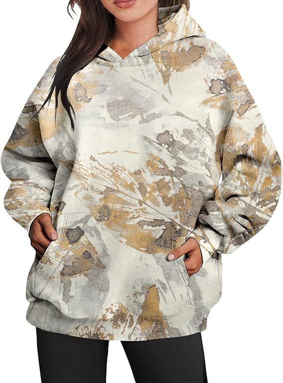 Luvik | Ylikokoinen urheilu-huppari, jossa on camouflage-vaahteralehtiprintti