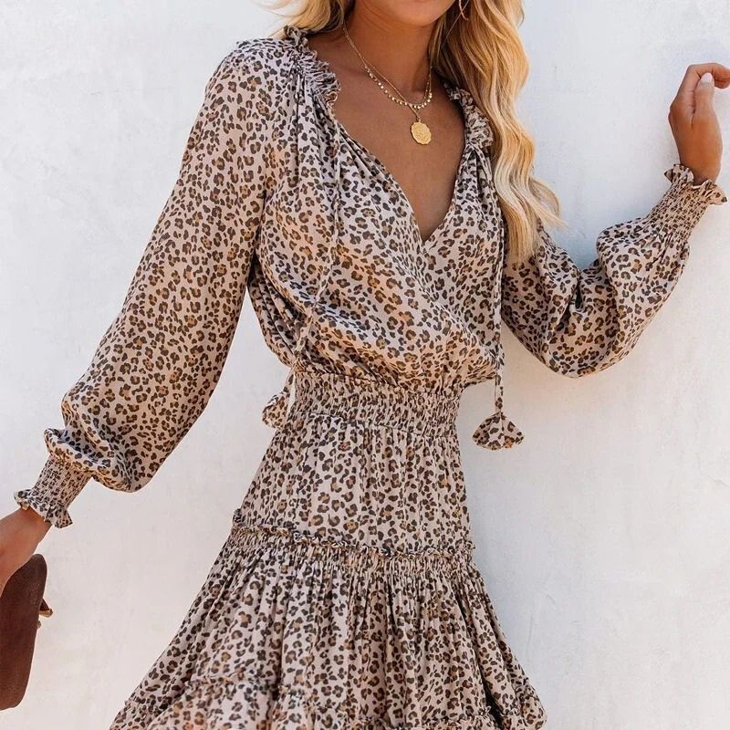 Luvik | Puffed sleeve dress with fitted waist for women