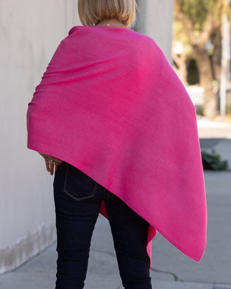 Luvik | Fuksia värinen Poncho