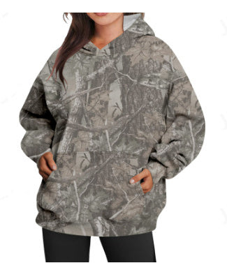 Luvik | Ylikokoinen urheilu-huppari, jossa on camouflage-vaahteralehtiprintti