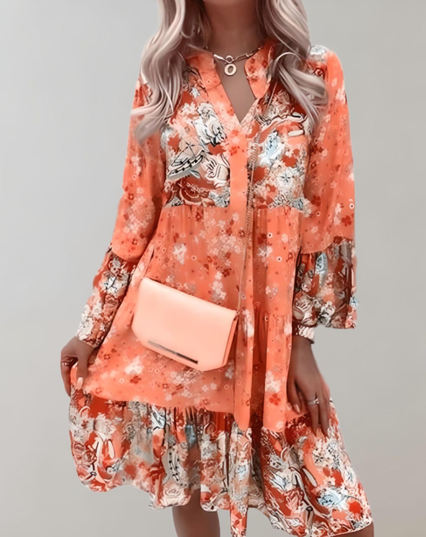 Luvik | Mini dress Syvällä V-aukolla Lievillä Hihoilla Ja Kuosisuudella Mekko