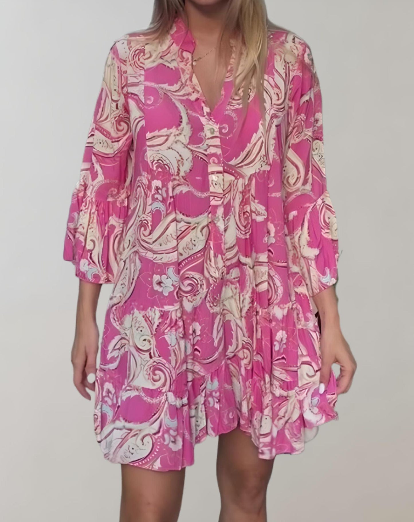 Luvik | Mini dress Syvällä V-aukolla Lievillä Hihoilla Ja Kuosisuudella Mekko