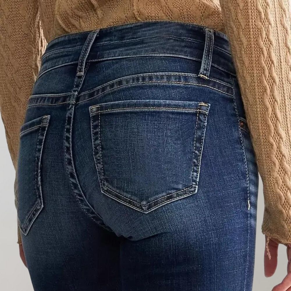 Luvik | Elegant Flare Jeans for Naiset