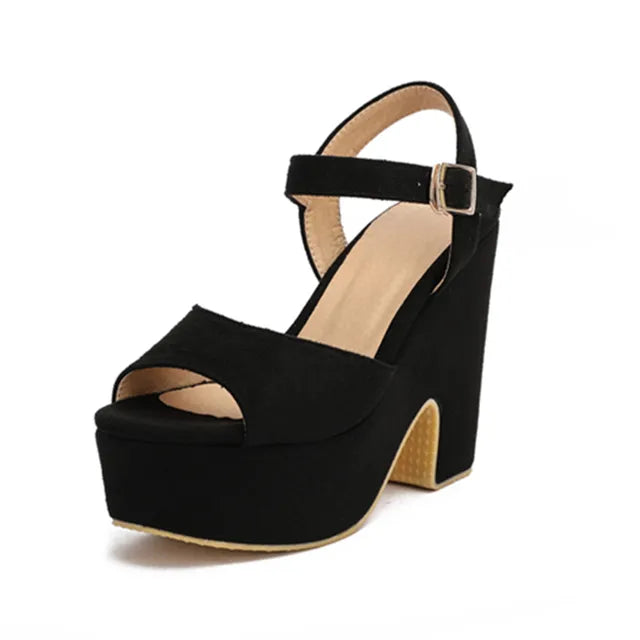 Luvik | Trendy sandals with a thick heel