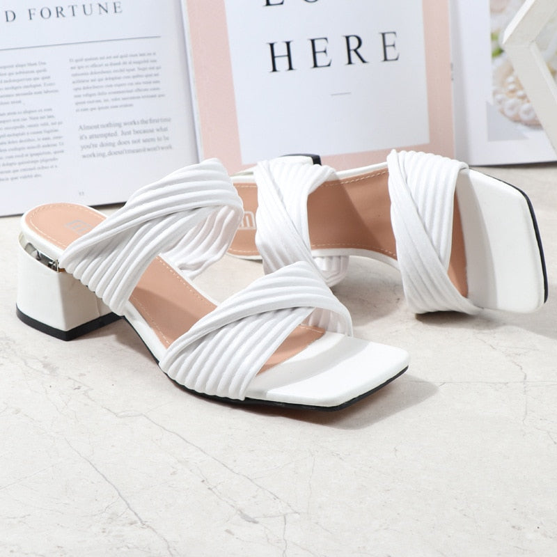 Luvik | Kauniit Pretend Pump Sandaletteet