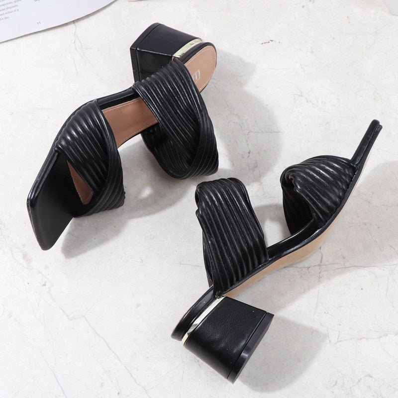 Luvik | Kauniit Pretend Pump Sandaletteet